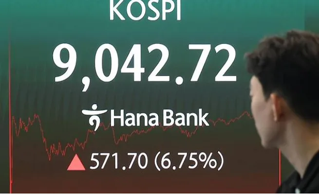 [국내증시] 코스피 9000선 눈앞! 마이크론 ‘역대급 실적’에 반도체 공포 종결