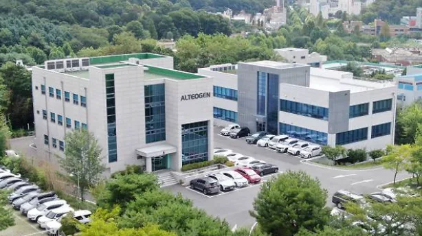알테오젠 코스피 이전 상장 유보!